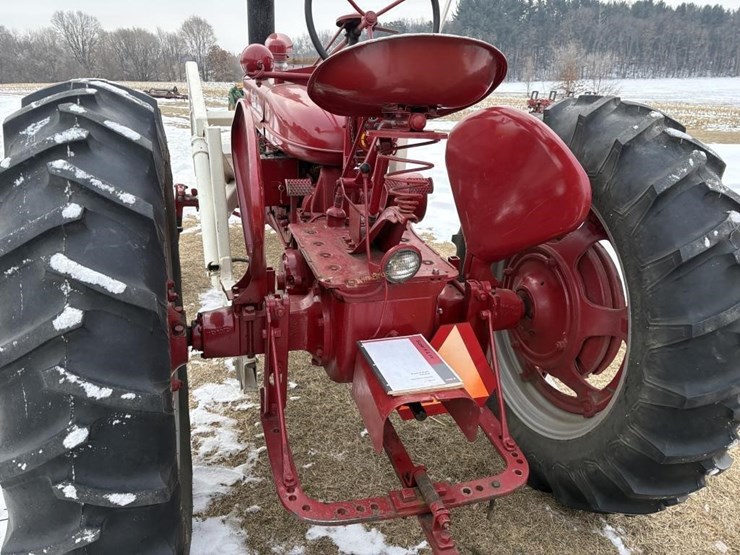 farmall-super-h-tractor-image-8