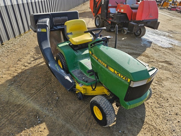 john-deere-lx176-image-7