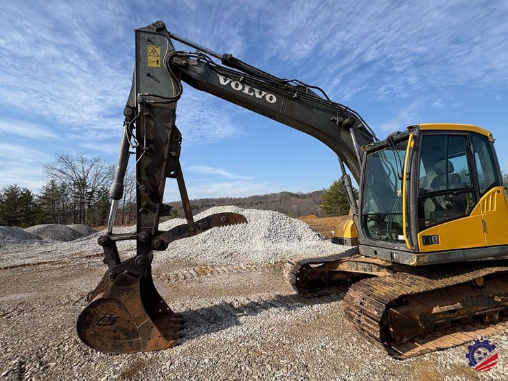 2012-volvo-ec140dl-image-24