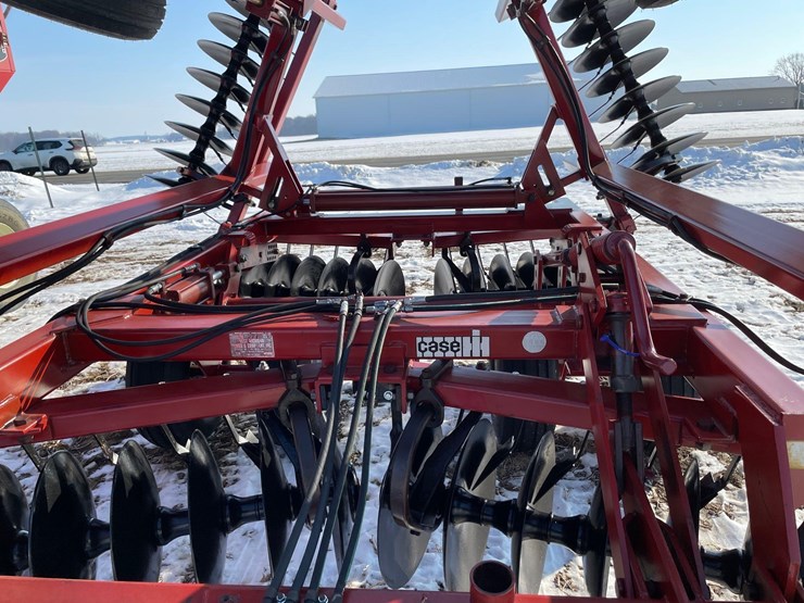 case-ih-3900-image-16