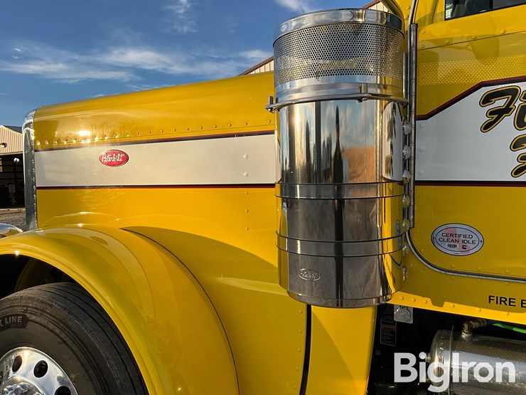 2024-peterbilt-389-image-15