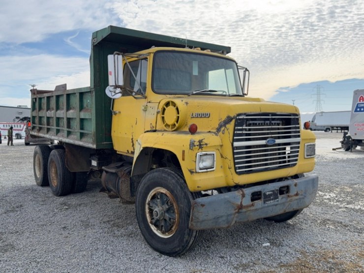1987-ford-l8000-image-22