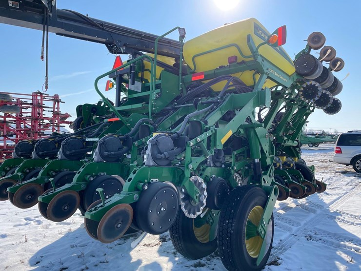 john-deere-1790-ccs-image-10