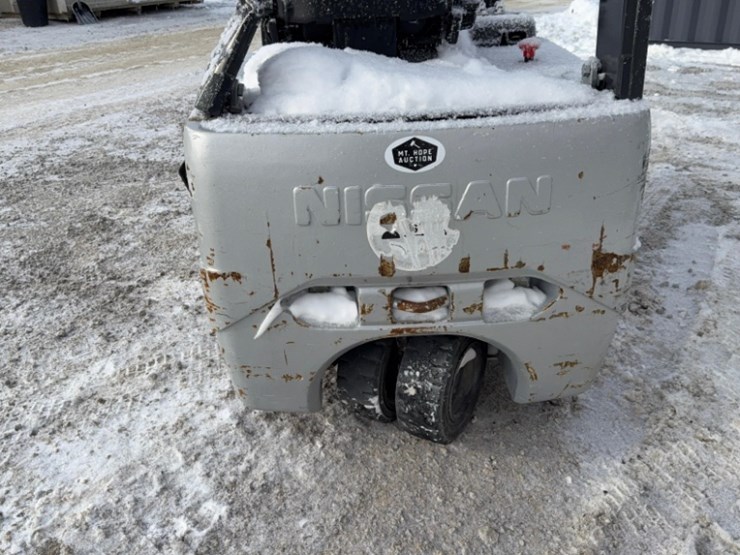 nissan-48"-forks-gray-forklift,-non-running-image-4