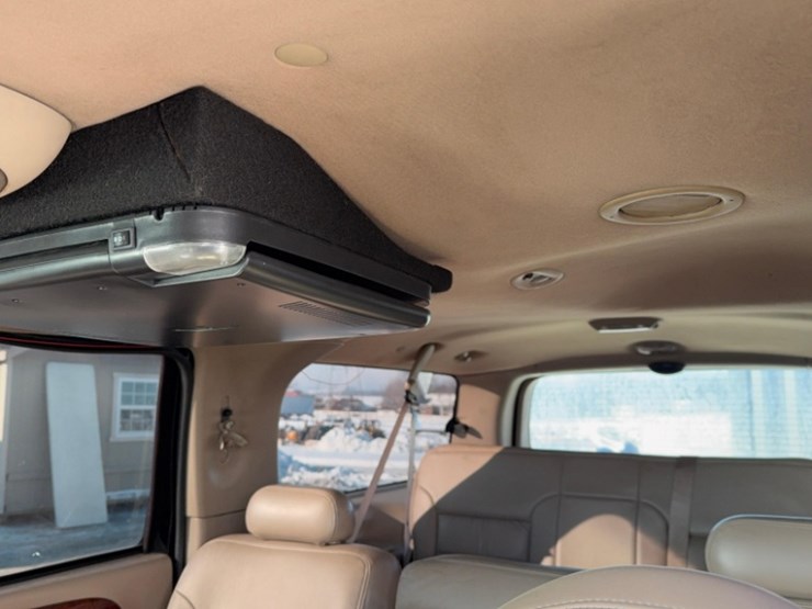 2001-ford-excursion-image-19