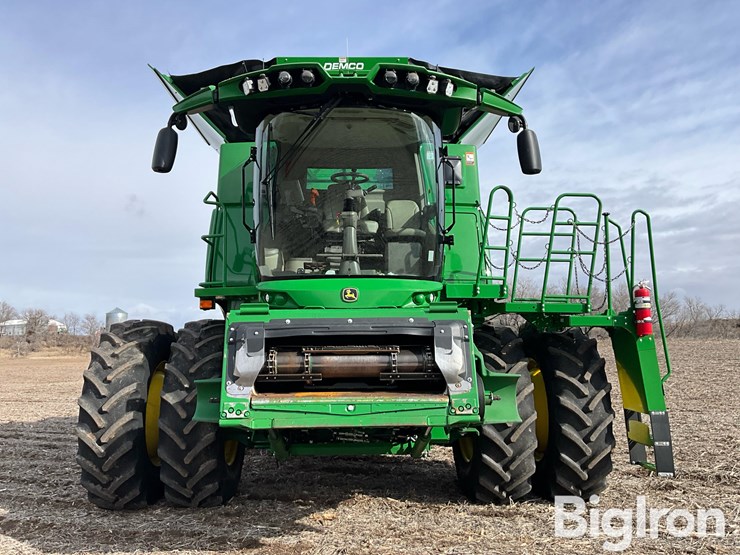 2022-john-deere-s780-image-2