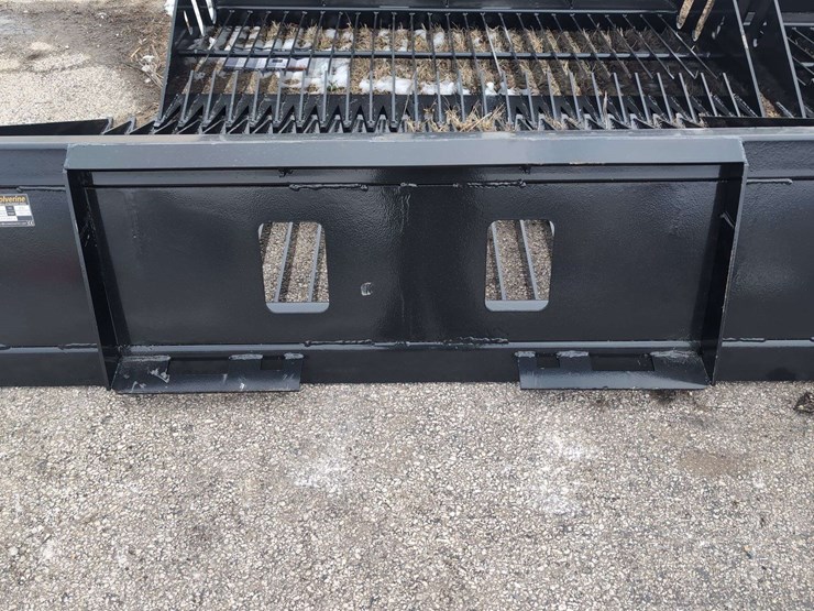 (1)-wolverine-72"-skid-steer-screening-bucket-sb72-image-2