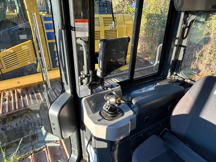 2024-komatsu-d39px-24-image-8