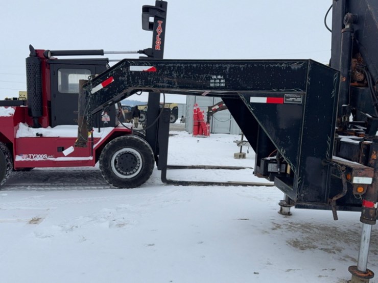 may-gooseneck-trailer,-14,000#-capacity,-no-ramps,-knuckle-boom-lift-on-front-vin#-4c8gs2629ya003492-image-17