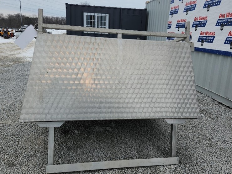 troy-ridge-7'x6'-nice-aluminum-truck-cap-with-ladder-rack,-image-3