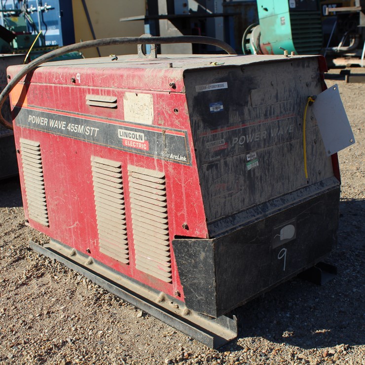 #3470 • LINCOLN 445M/STT, WELDER