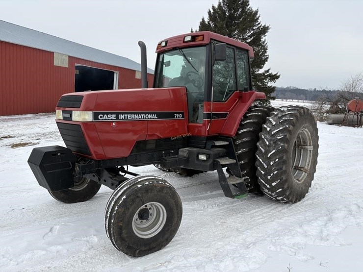 1990-case-ih-7110-image-1
