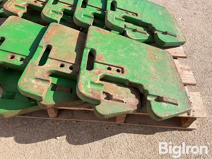 john-deere-tractor-suitcase-weights-image-11