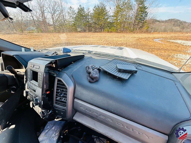 2018-ford-f550-image-36