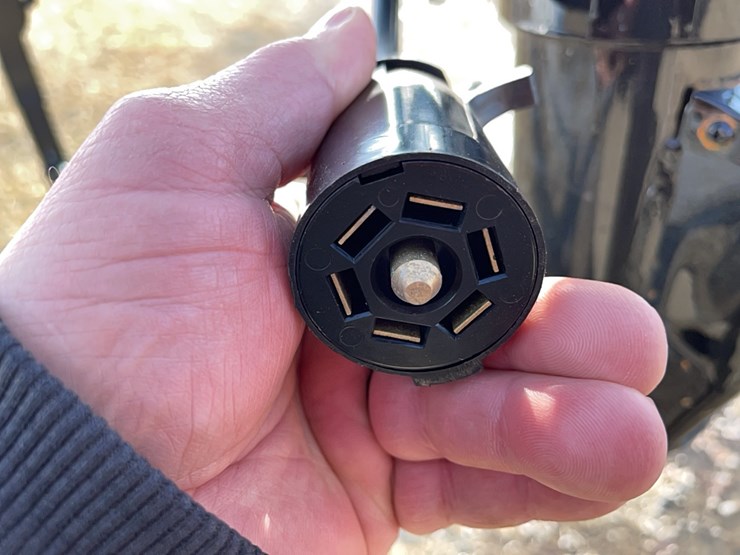 tag-#100,-new-36'-easy-haul-round-bale-trailer-image-15