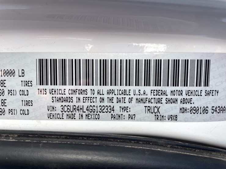 2016-dodge-2500-image-8