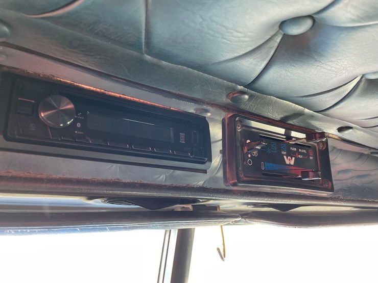 1996-western-star-4900-image-30