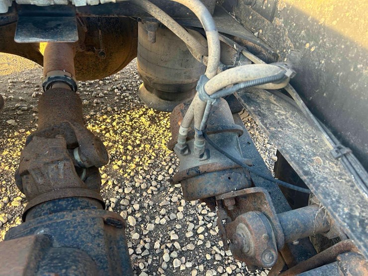 2007-freightliner-columbia-120-image-13