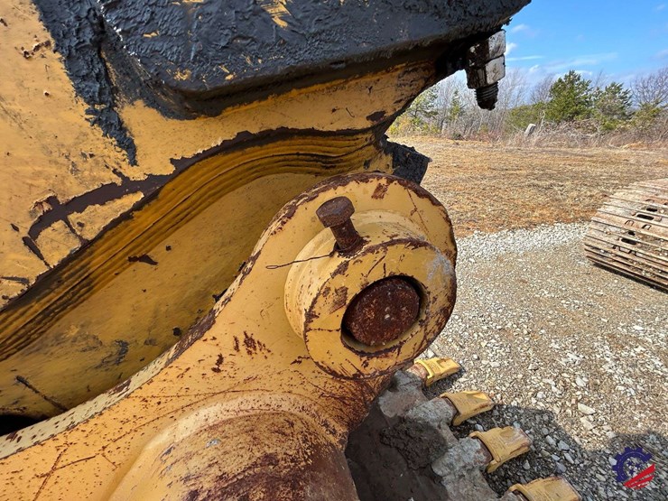 2017-caterpillar-318fl-image-22