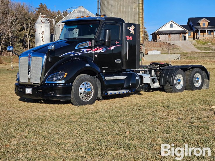 2014-kenworth-t680-image-1