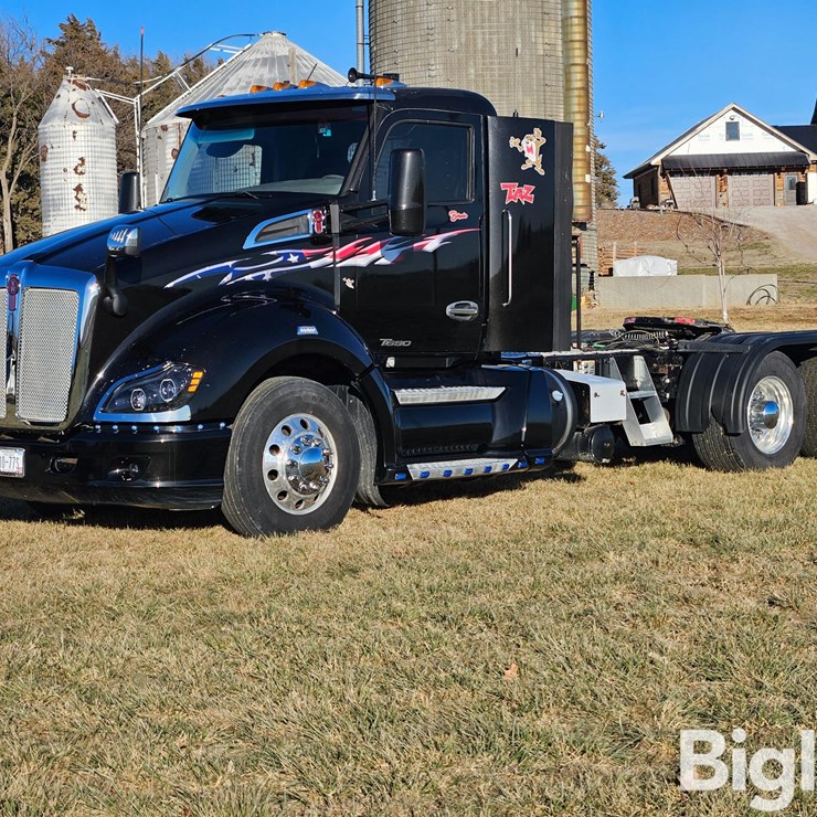 2014 KENWORTH T680