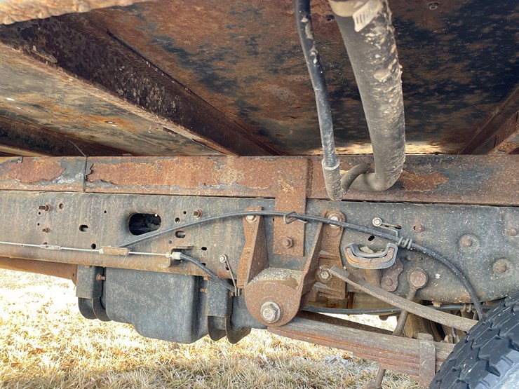 2013-ford-f550-image-9