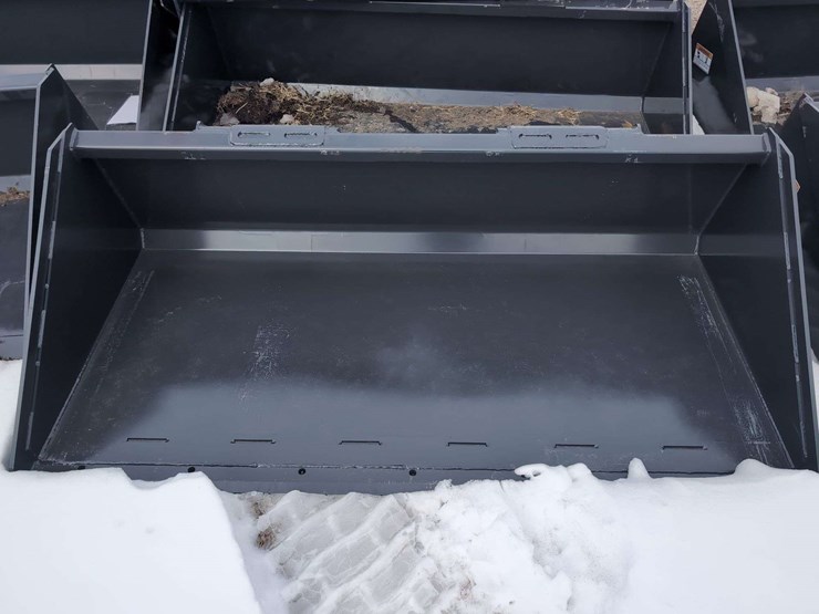 (1)-wolverine-72"-skid-steer-track-duty-bucket-tdb-11-72w-image-2