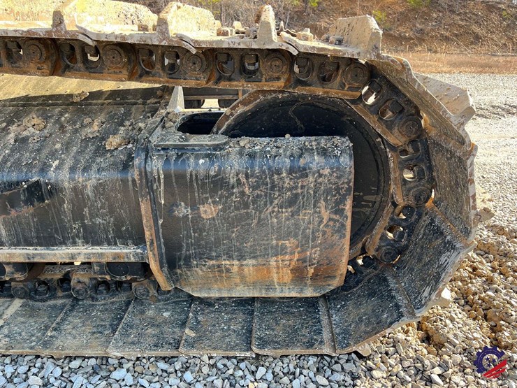 2018-caterpillar-326fl-image-17