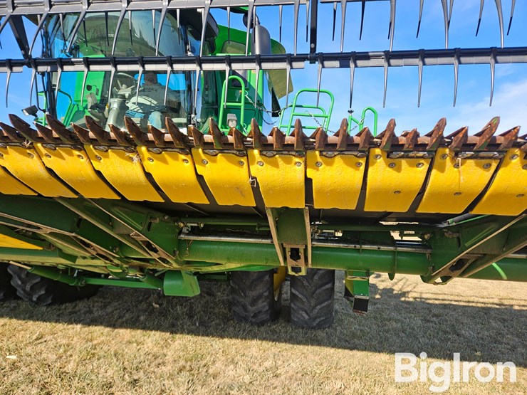 2015-john-deere-635fd-image-12