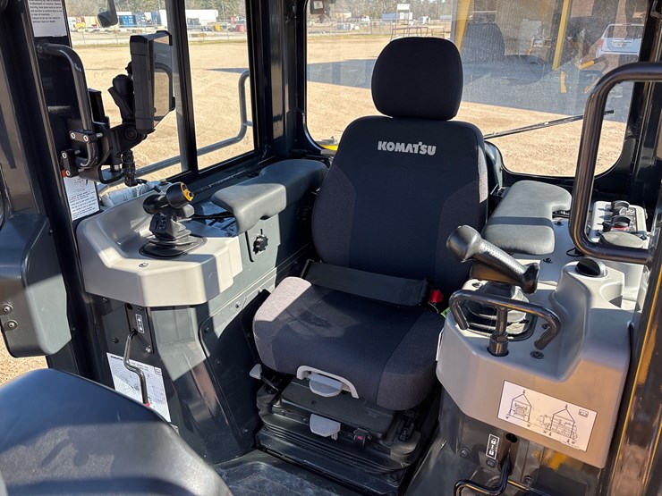 2024-komatsu-d39px-24-image-22