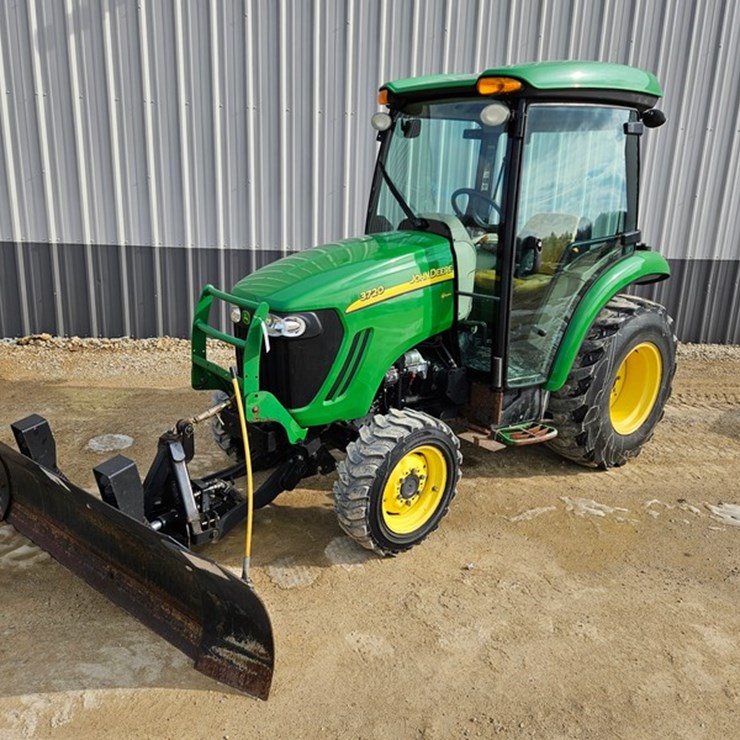 JOHN DEERE 3720