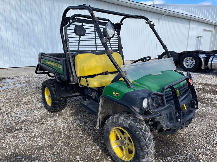 john-deere-gator-image-13