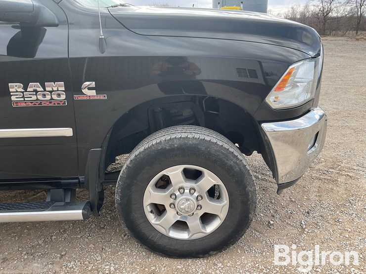 2016-ram-2500-hd-image-16