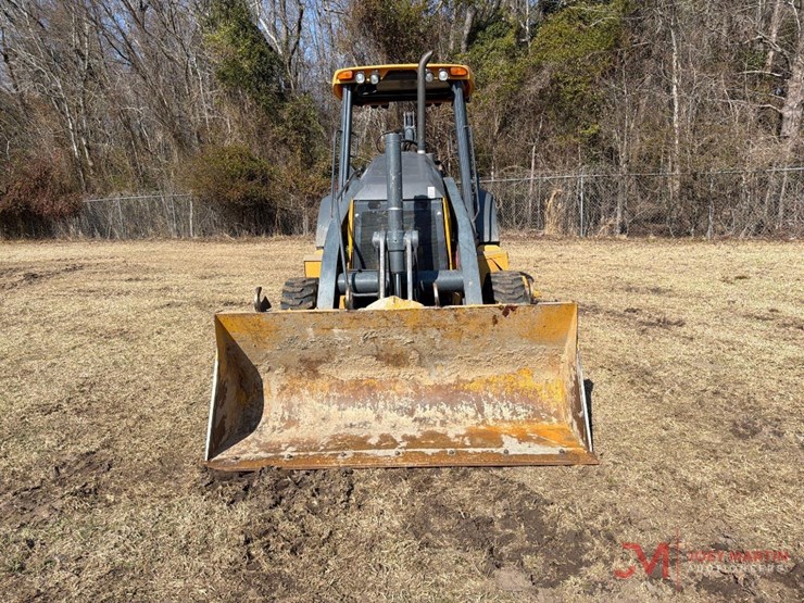 2020-deere-310l-ep-image-8