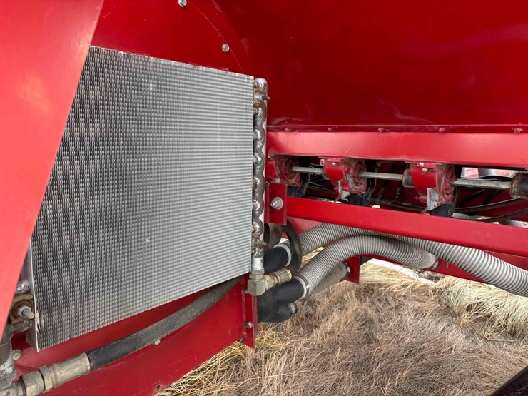 ji-case-8600-drill-image-17