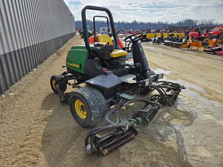 john-deere-3225c-image-7