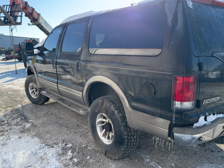 2001-ford-excursion-image-23