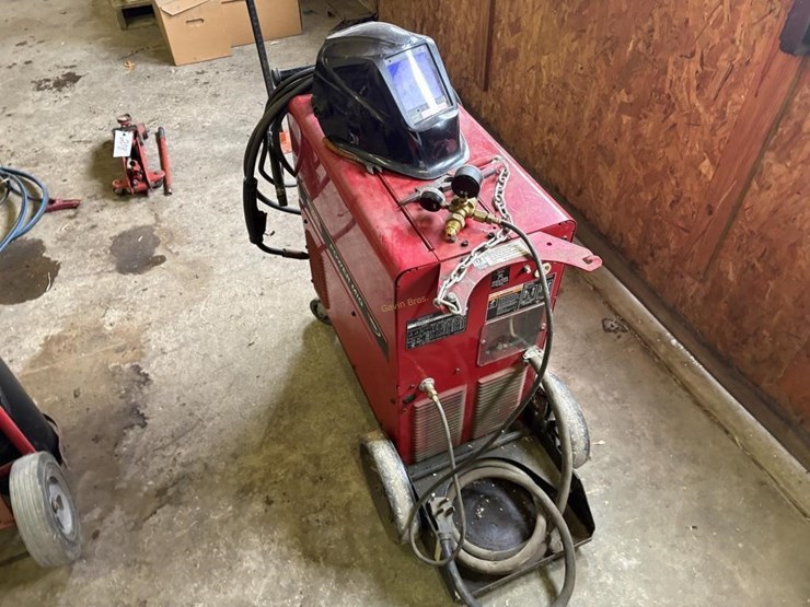 lincoln-power-mig-215-welder-image-6