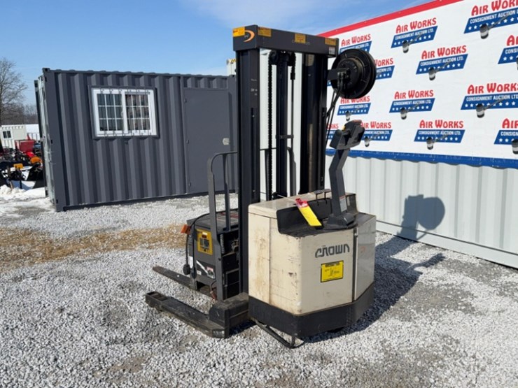 d-crown-e-walk-behind-fork-lift-model-e-sn#ga220787,-2-mast,-48"-forks,-incl.-work-hog-charger-image-2