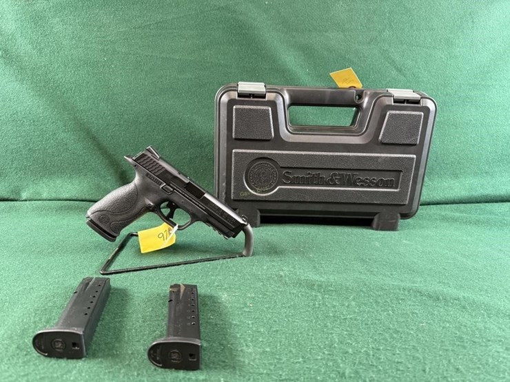 smith-&-wesson-m&p40-40-s&w-pistol-image-1