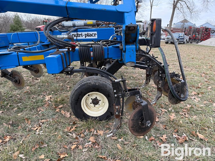 2004-dmi-4300-image-20