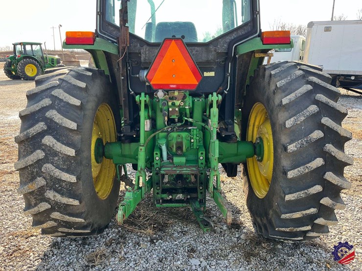 john-deere-6405-image-17