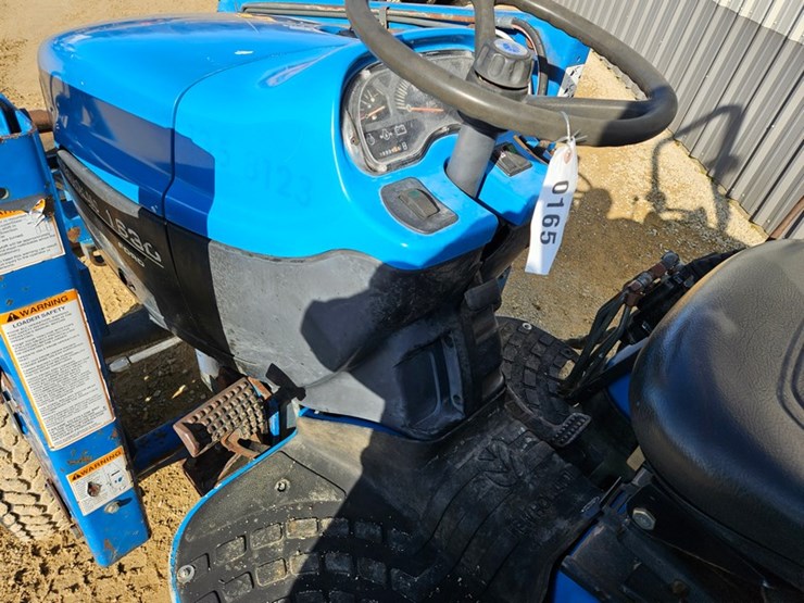 #165-•-new-holland-1630t-tractor-&-7308-loader-image-21