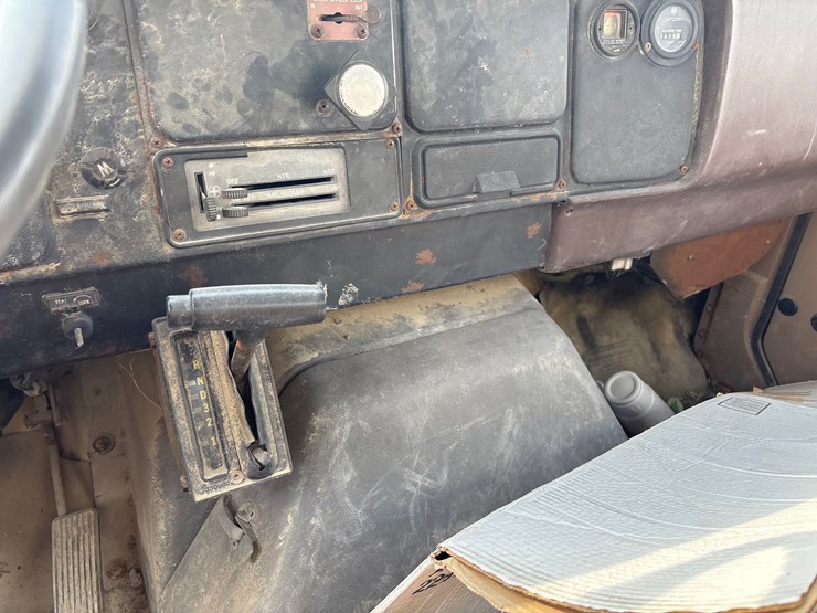 #32946-•-1988-international-water-truck-|-parts-or-repair-image-10