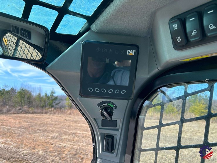 2023-caterpillar-299d3-xe-land-management-image-41