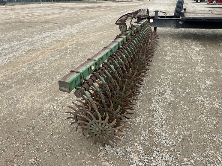 16-john-deere-16-image-2