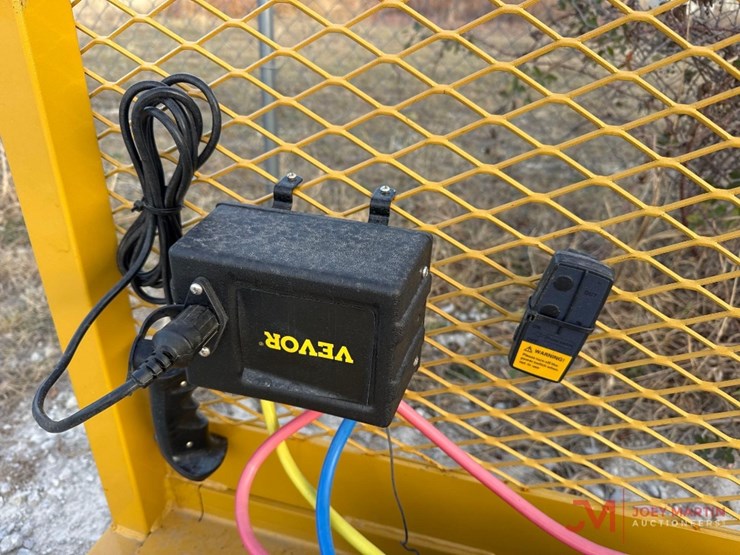 12,000-lb-winch-skid-steer-attachment-image-6