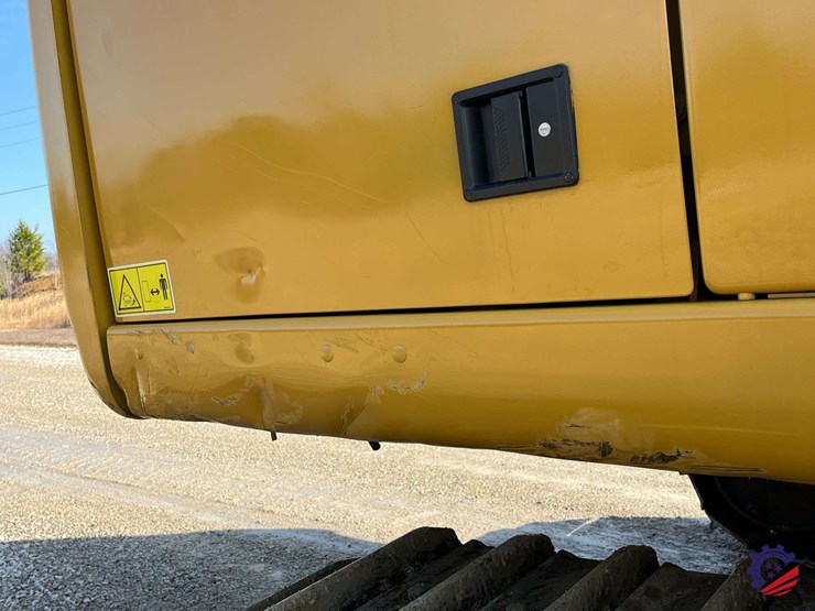 2018-caterpillar-326fl-image-54