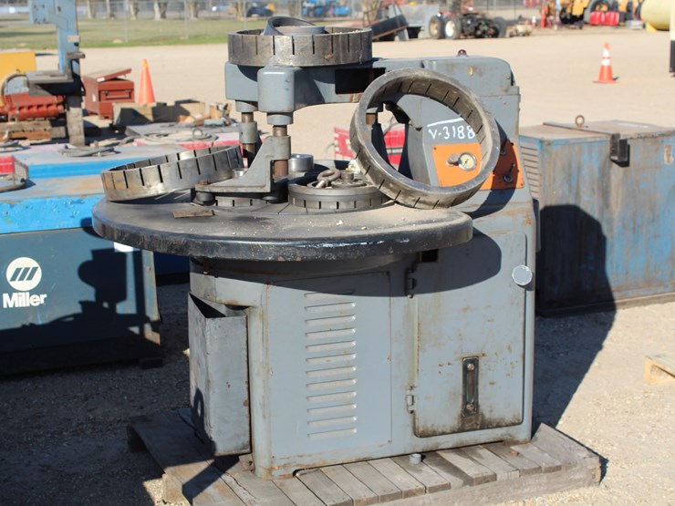 #3492-•-lap-master-24-image-2