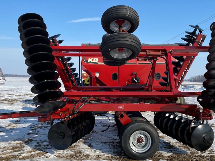 case-ih-3900-image-4